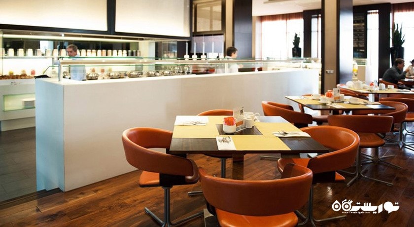 نمای رستوران هتل سنترو برشا