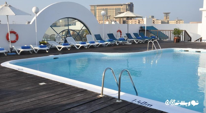 استخر روباز هتل لوندر