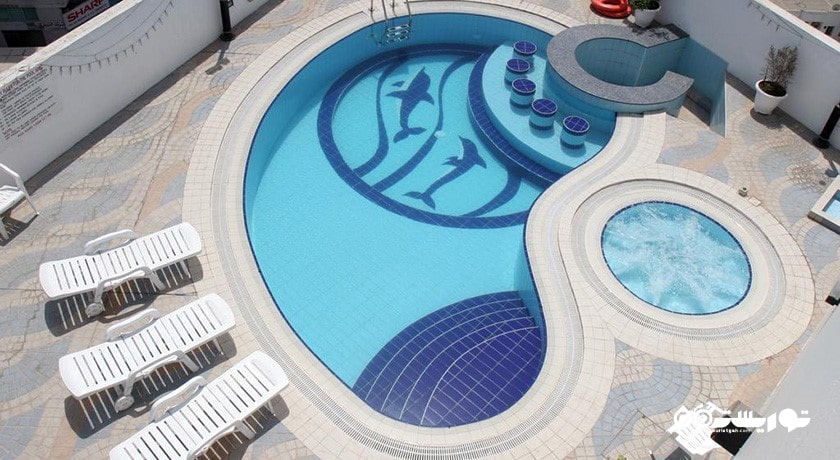 استخر روباز هتل هاوارد جانسون بر دبی
