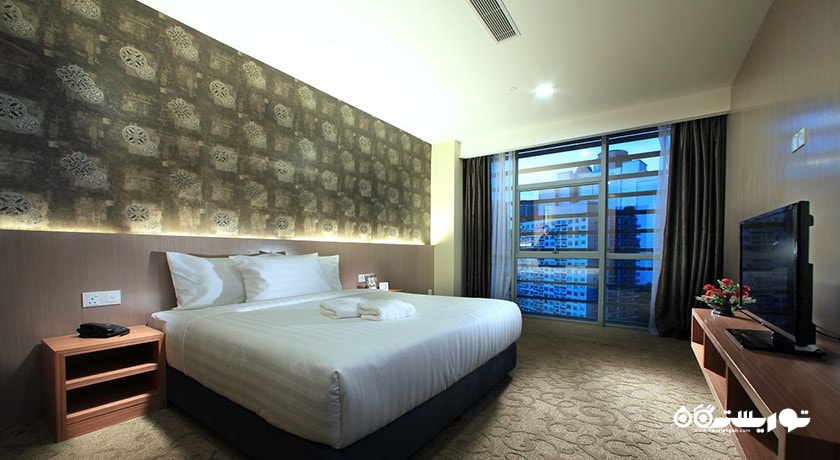 نمای تخت بزرگ سوئیت هتل