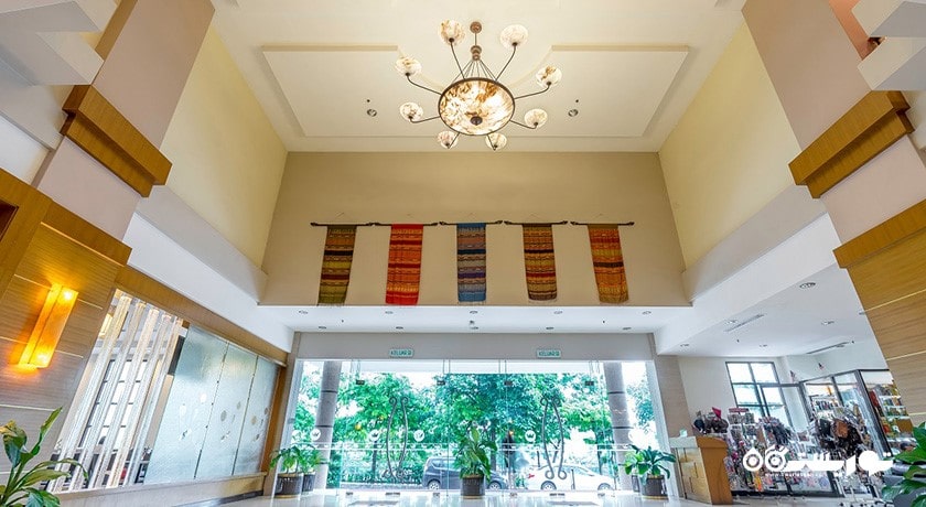 درب ورودی هتل کریستال کرون کوالالامپور