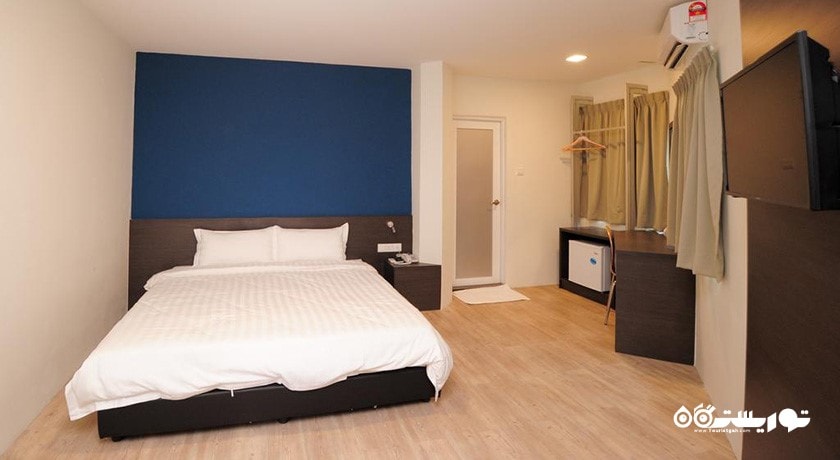 نمای تخت بزرگ اتاق دلوکس