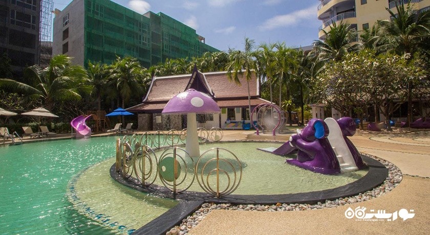 محوطه استخر مخصوص کودکان