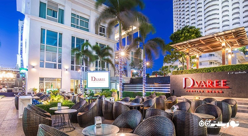 محوطه فضای باز رستوران دیر بیچ