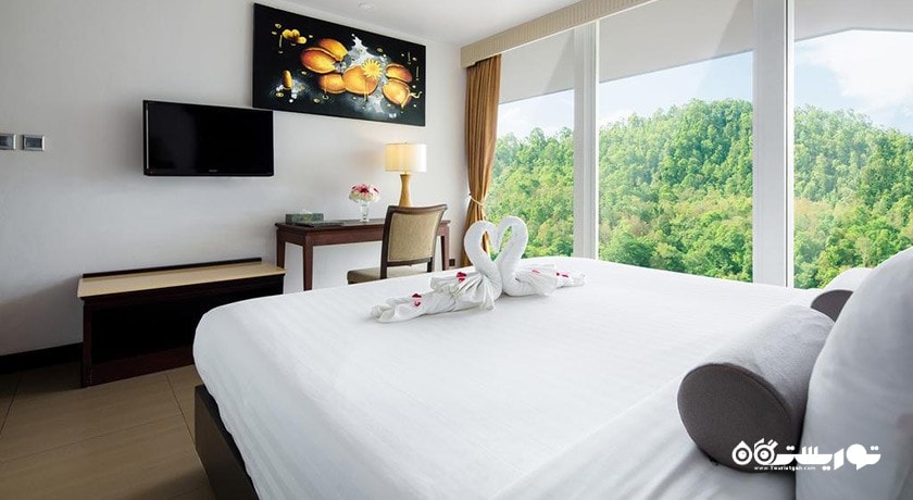 نمای تخت بزرگ سوئیت فمیلی