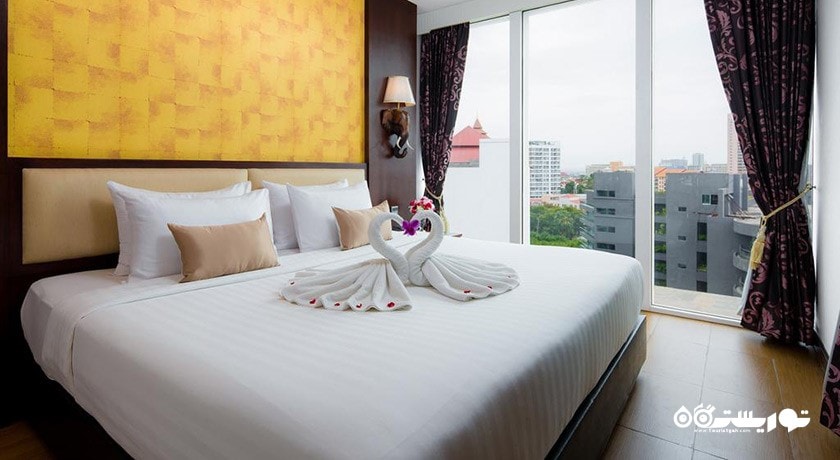 نمای تخت بزرگ اتاق دلوکس