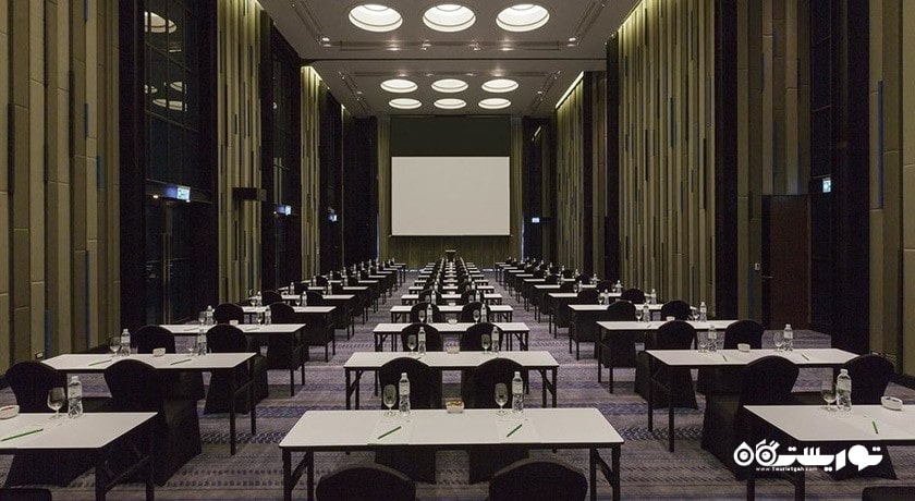 سالن برگزاری همایش و جلسات