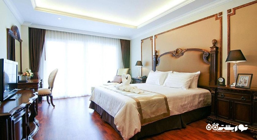 نمای تخت بزرگ اتاق سوپریور