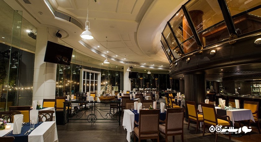 نمای دیگری از رستوران کپتینز تیبل