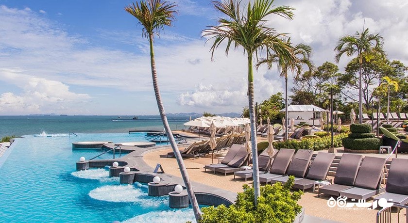 استخر روباز هتل کلیف بیچ تراس