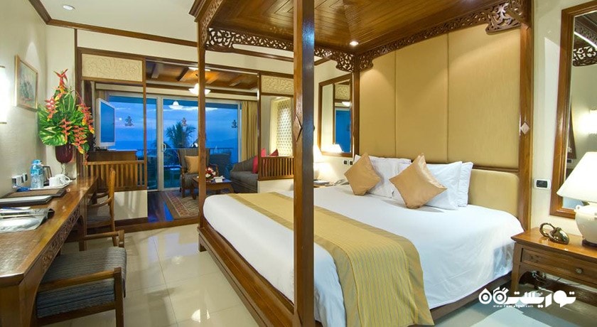 نمای تخت بزرگ اتاق هانی مون