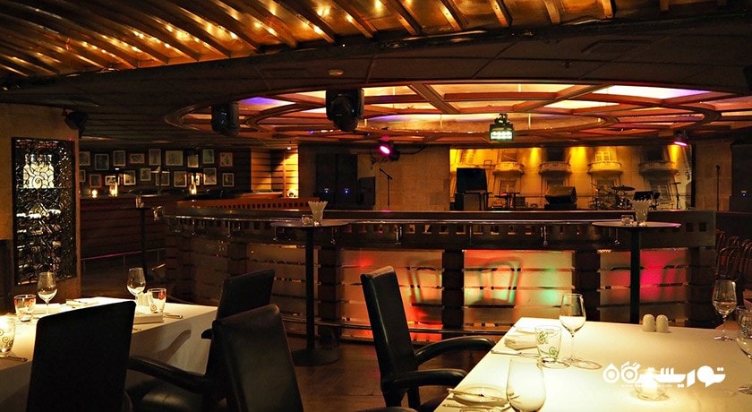 نمایی از رستوران و بار اسپاسو