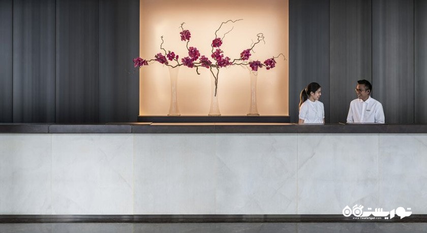 میز پذیرش هتل کومو مترو پالیتن بانکوک