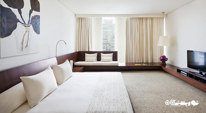 نمای تخت بزرگ سوئیت دوخوابه