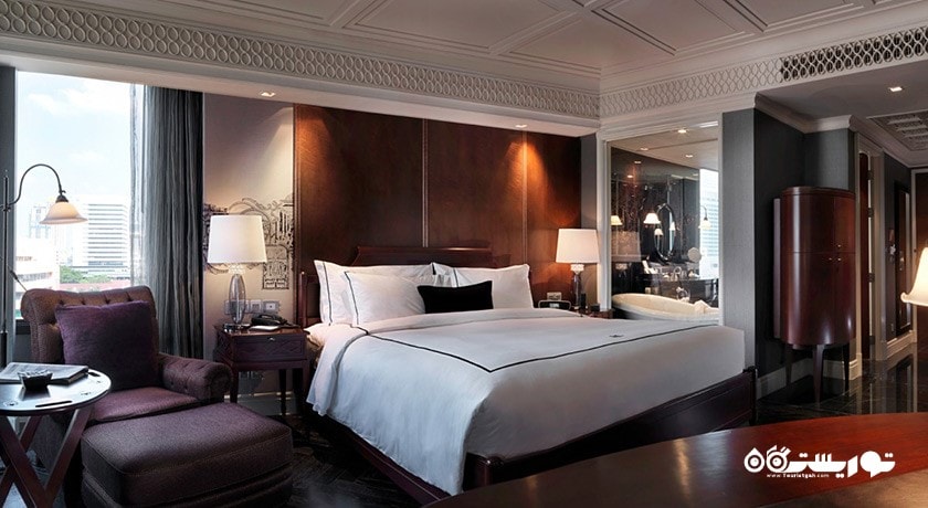 نمای تخت بزرگ اتاق گرند دلوکس