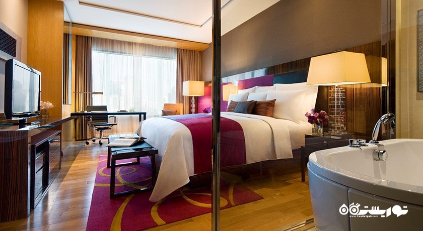 نمای تخت بزرگ اتاق دلوکس