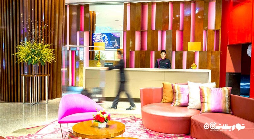 میز پذیرش هتل کرون پلازا بانکوک لومپینی پارک