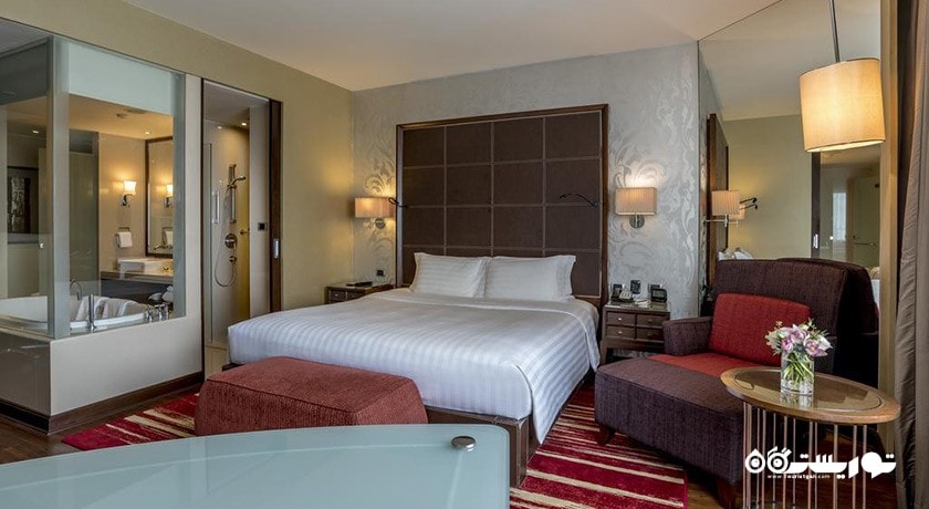 تخت بزرگ اتاق پرمیوم دلوکس