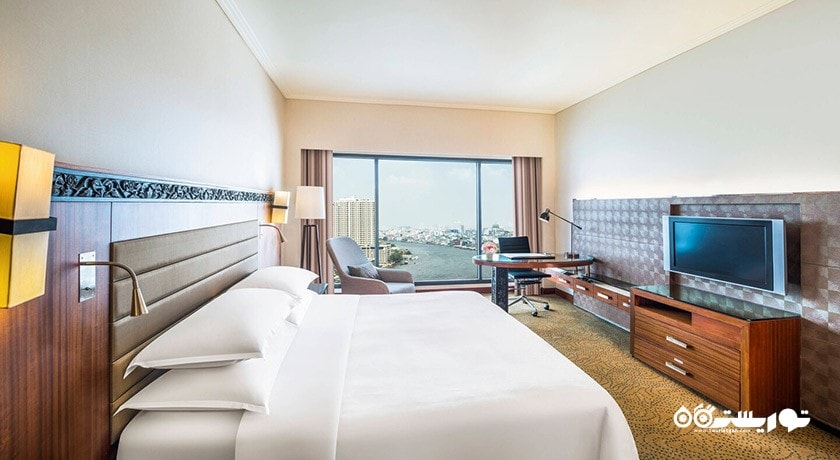 نمای تخت بزرگ اتاق دلوکس