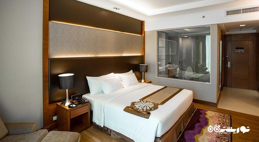 نمای تخت بزرگ اتاق دلوکس