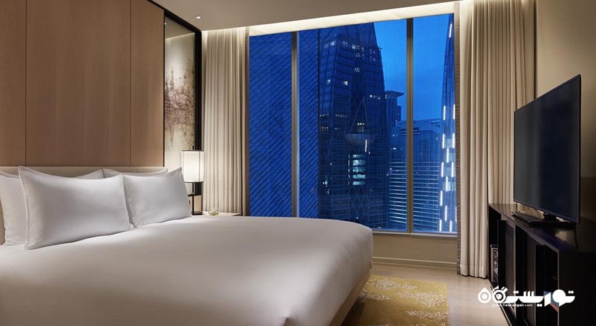 نمای تخت بزرگ سوئیت دلوکس