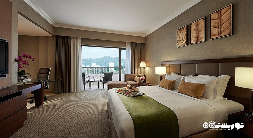 نمای تخت بزرگ اتاق کلاب پرمیر