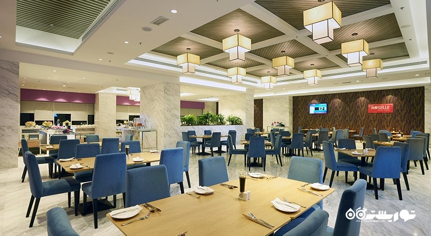 نمای رستوران بین المللی روزل کافی هاوس