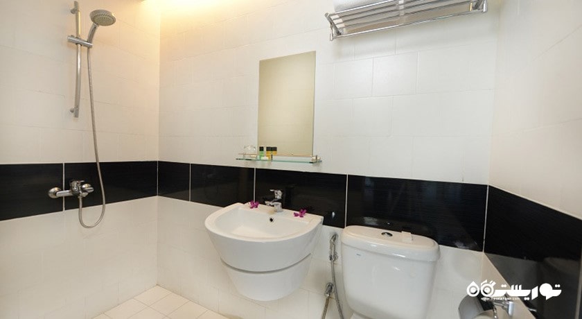 حمام و سرویس بهداشتی اتاق ها