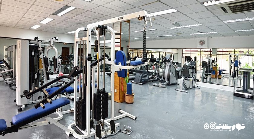 سالن ورزشی هتل هالیدی ویلا بیچ ریزورت اند اسپا
