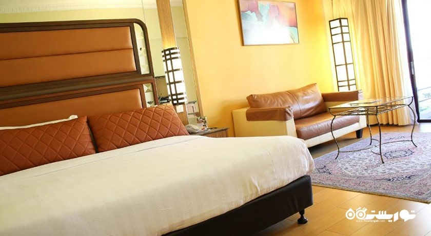 نمای تخت بزرگ اتاق دلوکس