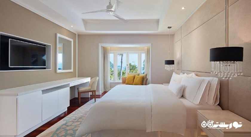 نمای تخت بزرگ سوئیت دوخوابه