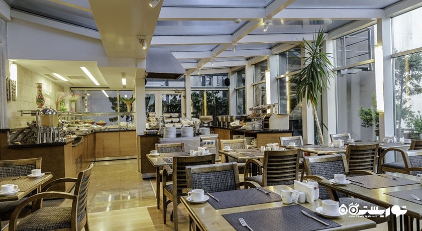 رستوران کولیناری هتل و اسپا لونی