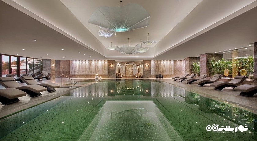 استخر سرپوشیده هتل گرند تارابیا