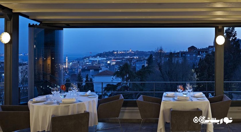 چشم انداز زیبای رستوران هتل