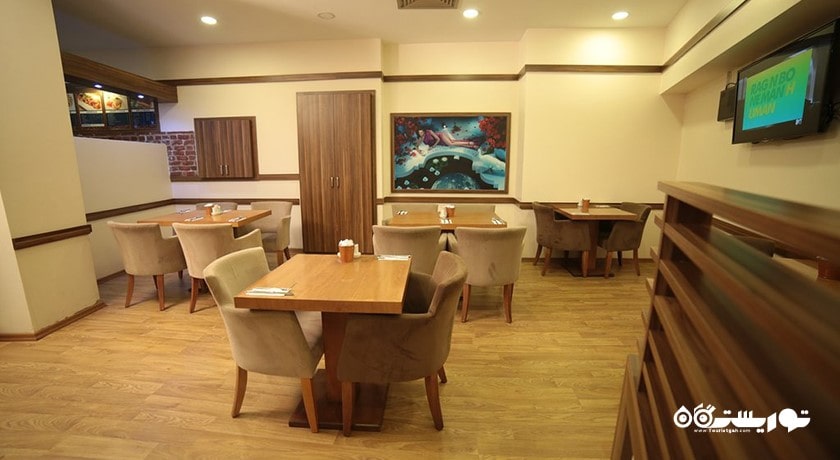 نمای رستوران هتل بلک تولیپ