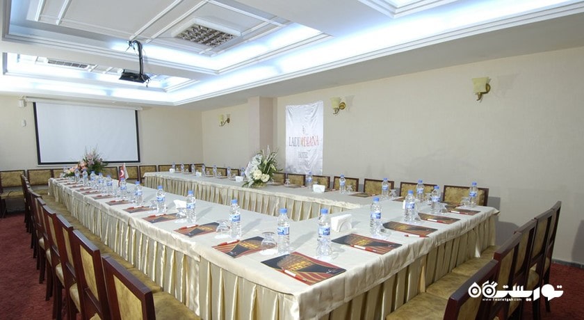 اتاق برگزاری جلسات در هتل
