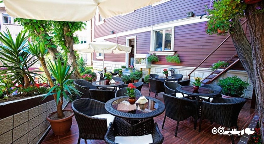 محوطه فضای باز رستوران هتل
