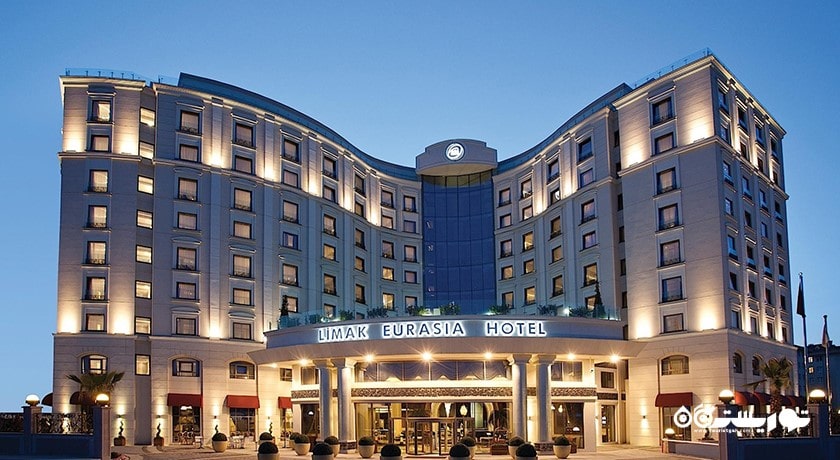 نمای شب هتل لیماک یوریژیا لاکچری