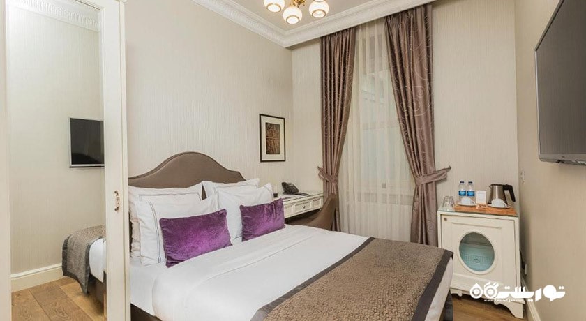 نمای تخت بزرگ اتاق دلوکس