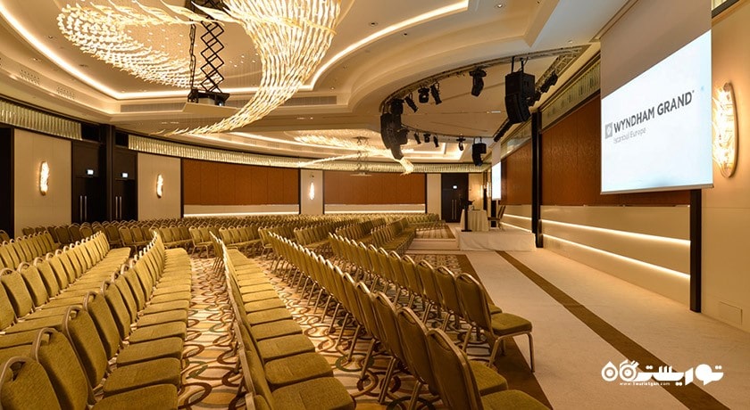 سالن برگزاری همایش و جلسات