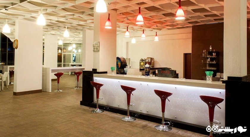 پول بار هتل افسوس پرینسس