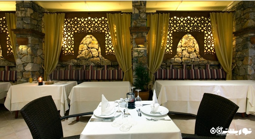 نمای رستوران آگورا تاورن