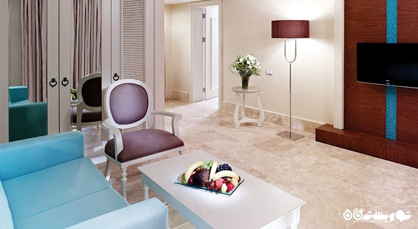 محوطه نشیمن سوئیت فمیلی