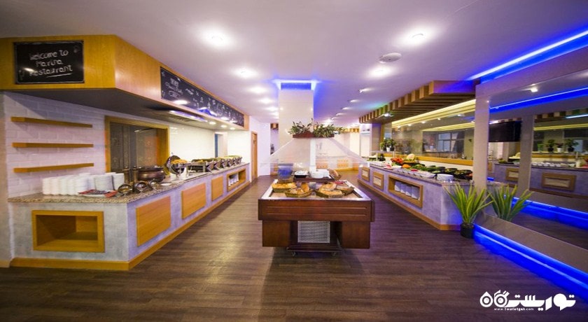رستوران اصلی مارینا هتل مارینا اند سوئیتز
