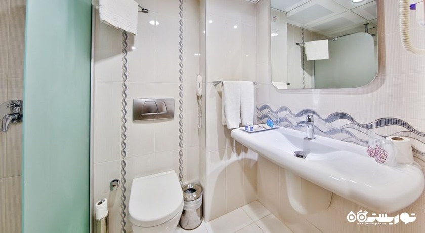 حمام و سرویس بهداشتی اتاق ها