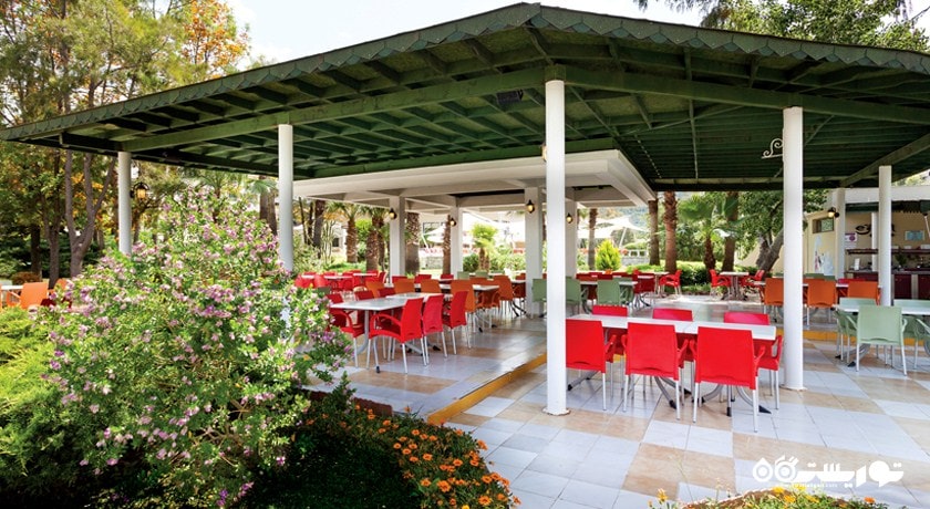 ایوان کافه هتل ریچموند افسوس ریزورت