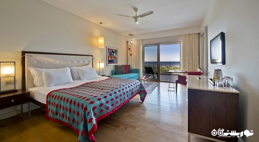 تخت بزرگ اتاق استاندارد