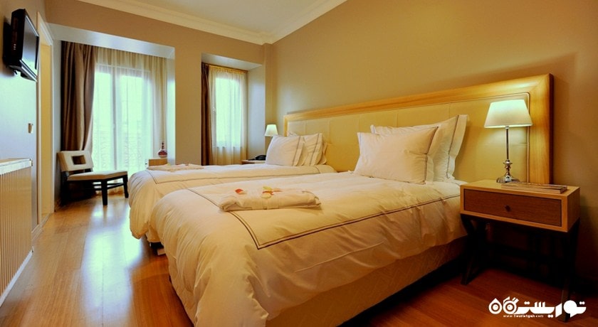 تخت بزرگ اتاق استاندارد