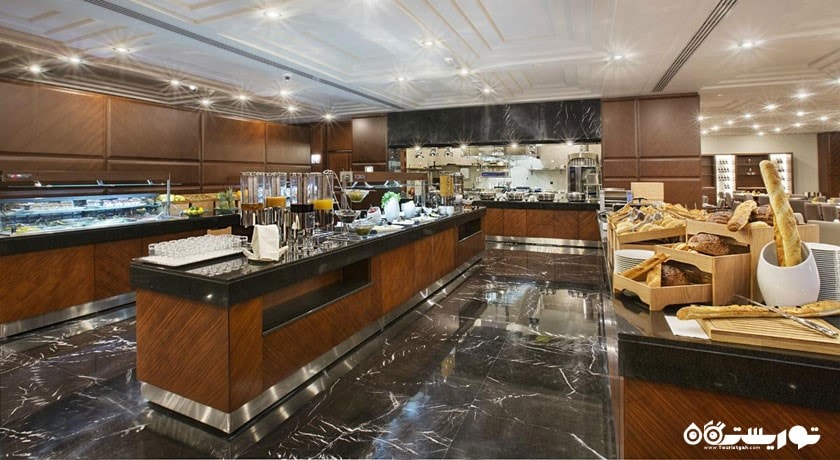 بوفه سلف سرویس رستوران اصلی هتل