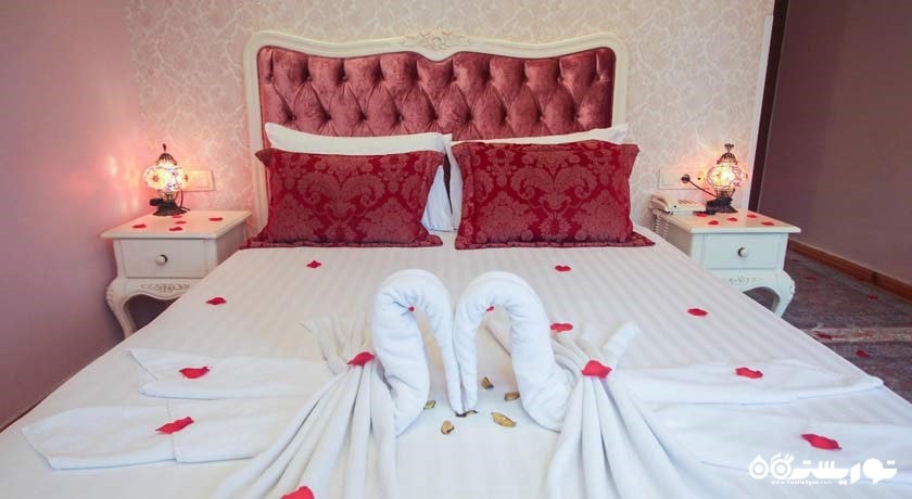 تخت اتاق استاندارد هتل اسانس